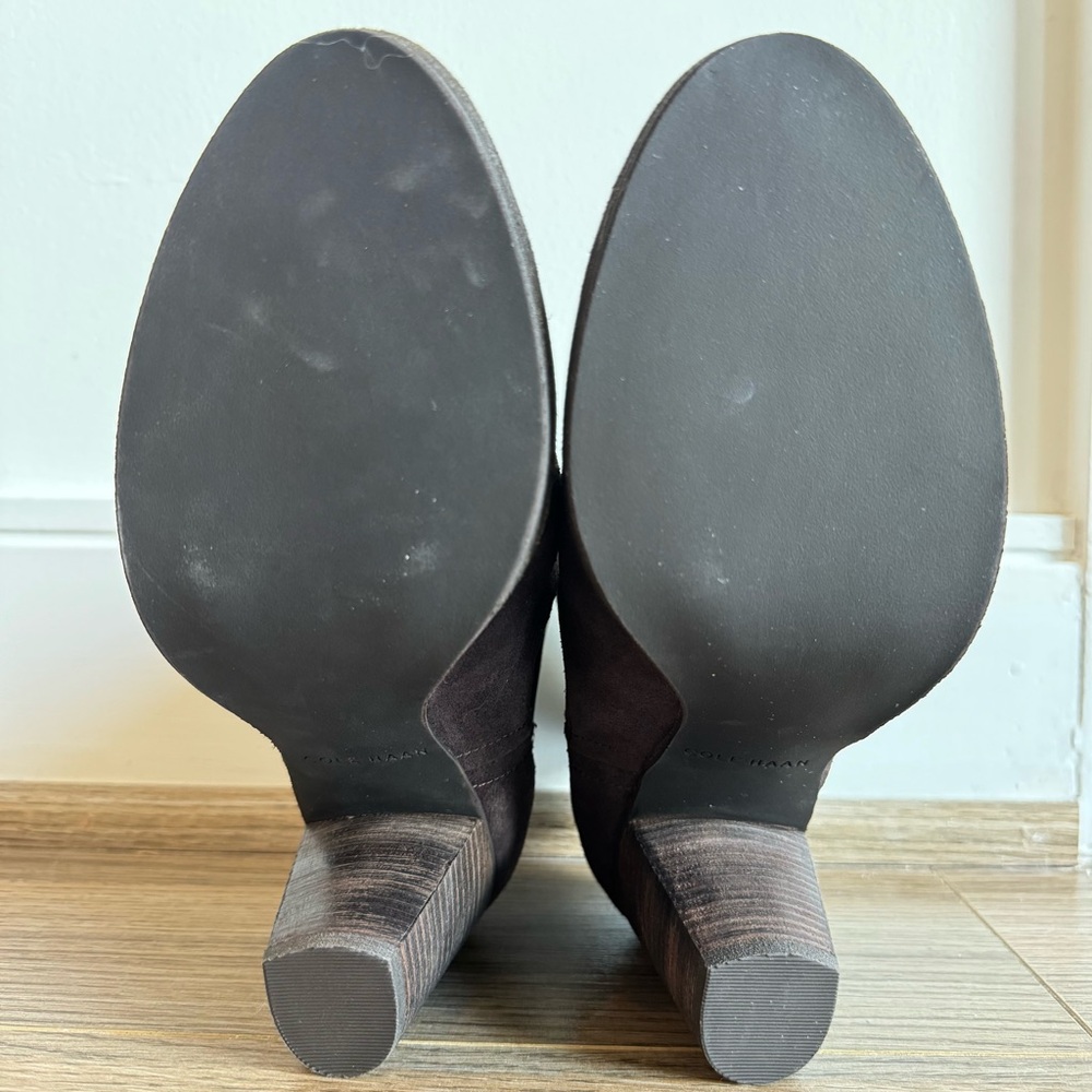 NWOB Cole Haan Hayes Gore Suede Bootie - Dark Brown - Size 7.5 - Picture 9 of 11